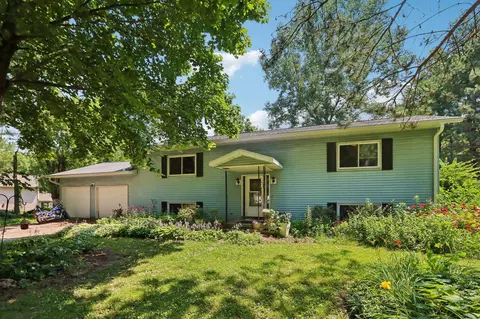 4552 Conestoga Trl, Cottage Grove, WI 53527