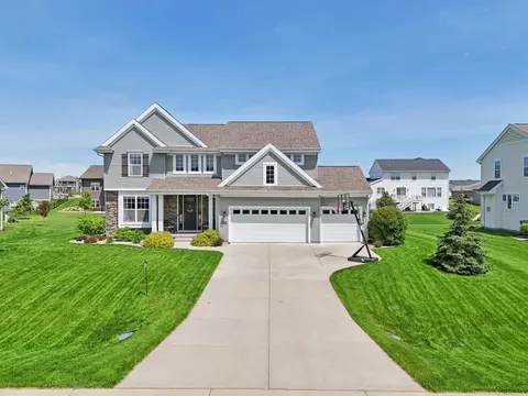 4138 Royal View Dr, Deforest, WI 53532