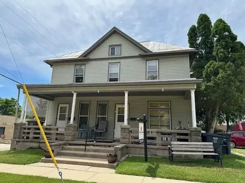 210 E Racine St, Jefferson, WI 53549