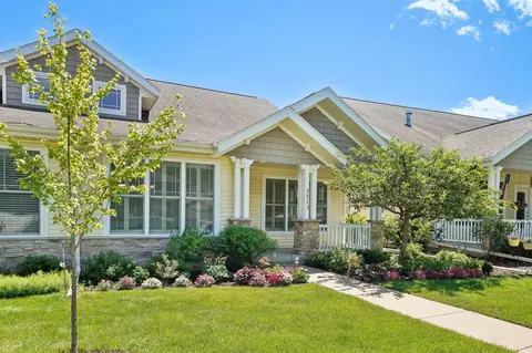 5513 Shale Rd, Fitchburg, WI 53711