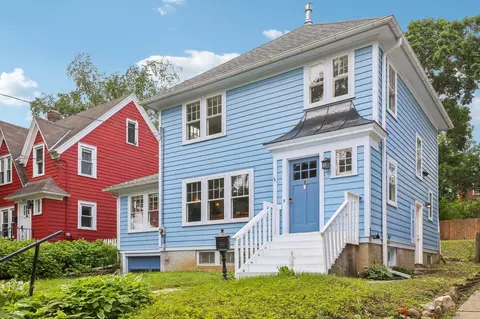 2627 Chamberlain Ave, Madison, WI 53705