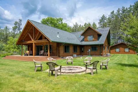 w6015 South Lake Drive, New Lisbon, WI 53950