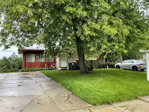 1901-1905 Reetz Rd, Madison, WI 53711