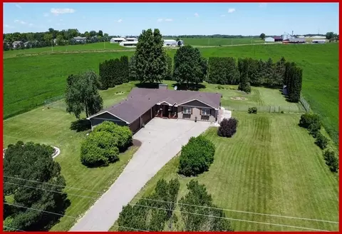 4695 Pierceville Rd, Cottage Grove, WI 53527