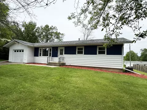 515 S Main St, Markesan, WI 53946