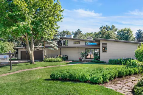 1325 Baitinger Ct, Sun Prairie, WI 53590