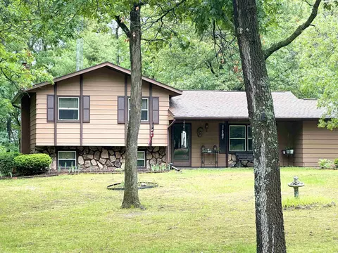 w6164 Woodland Hills Road, New Lisbon, WI 53950