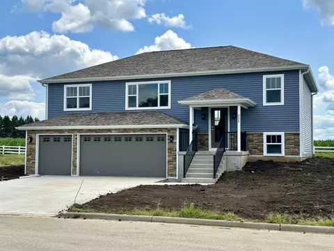 202 Parkview Ave, Shullsburg, WI 53586