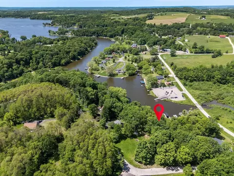 L1 Woodpecker E Redstone Drive, La Valle, WI 53941