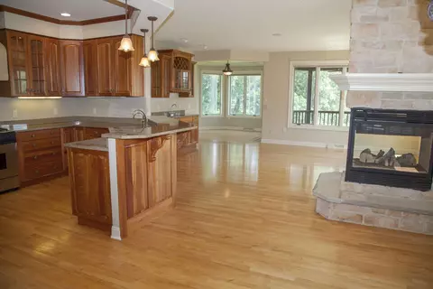 1722 Brookside Ln, Waunakee, WI 53597