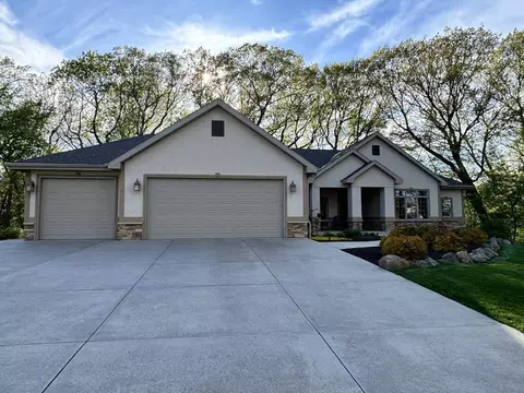 11217 N Tahoe Dr, Edgerton, WI 53534