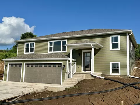 1033 Susan Crst, Black Earth, WI 53515