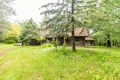 211 Dixie Ave, Westfield, WI 53964