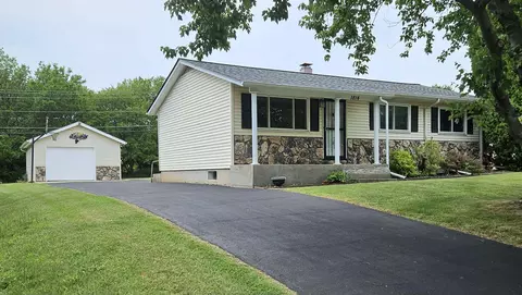 1814 Dell Dr, Beloit, WI 53511