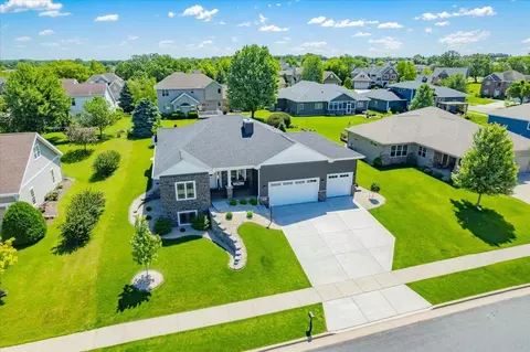 346 Bergamont Blvd, Oregon, WI 53575