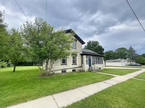 117 William St, Watertown, WI 53094