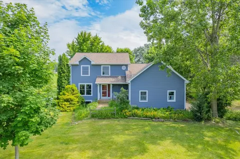 3284 Spencer Rd, Cottage Grove, WI 53527