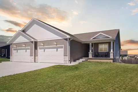 630 Locust Ln, Evansville, WI 53536