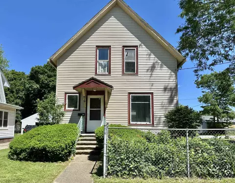 919 9th St, Beloit, WI 53511