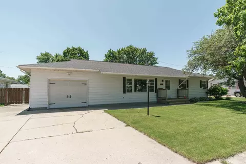 1023 W Madison Ave, Milton, WI 53563