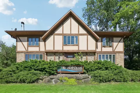 2564 Branch St #15, Middleton, WI 53562