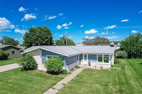 127 Keller Blvd, Beaver Dam, WI 53916