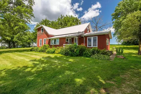 n1216 Rahberger Road, Monroe, WI 53566