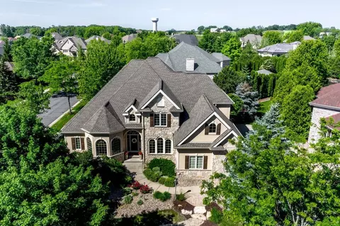 1002 River Birch Rd, Middleton, WI 53562