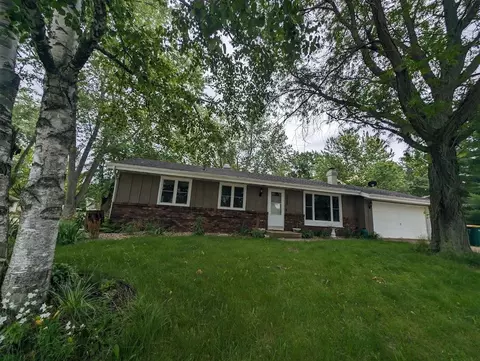 1025 Robert St, Edgerton, WI 53534