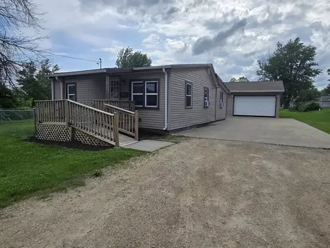 9405 S Mckinley St, Lancaster, WI 53813