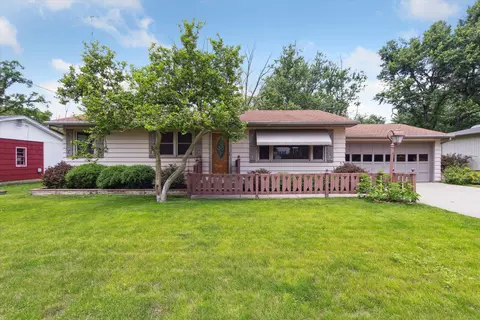 412 Randolph St, Edgerton, WI 53534