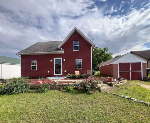 104 W Kansas St, Boscobel, WI 53805