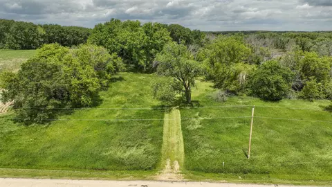 000 Aarback Rd, Cambridge, WI 53523
