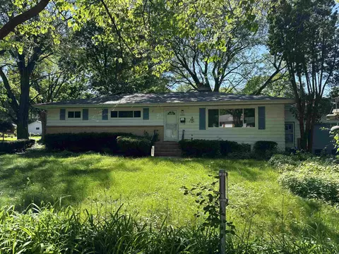 2202 Brentwood Pkwy, Madison, WI 53704