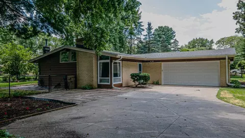 5813 Barton Rd, Madison, WI 53711