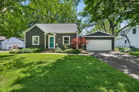 7027 Maywood Ave, Middleton, WI 53562