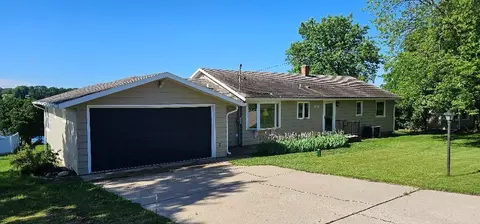 528 Lake Ave, Montello, WI 53949