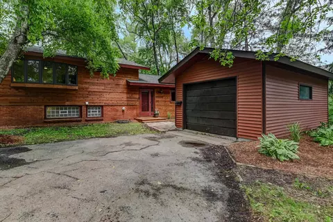 5802 Piping Rock Rd, Madison, WI 53711