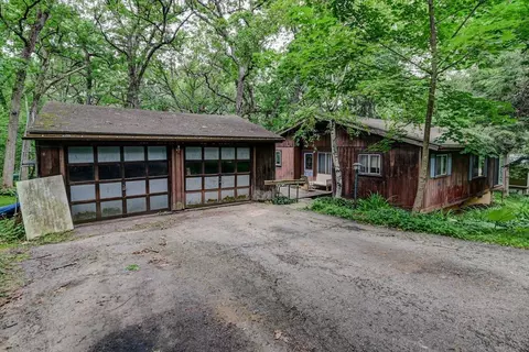 2347 White Oak Trl, Oregon, WI 53575