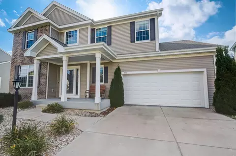 254 Moorland Pl, Sun Prairie, WI 53590