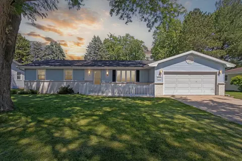 200 N Willard Ave, Janesville, WI 53548