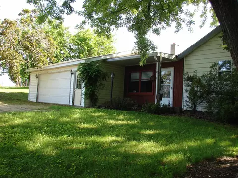 150 Antoine St, Mineral Point, WI 53565