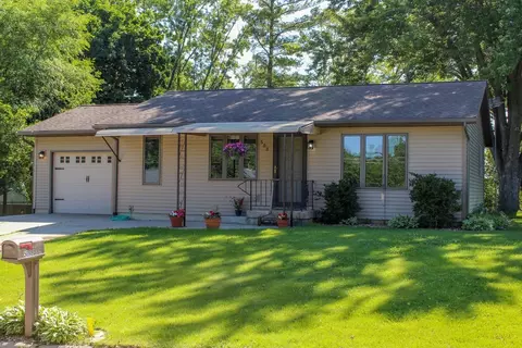 508 Center St, Deerfield, WI 53531