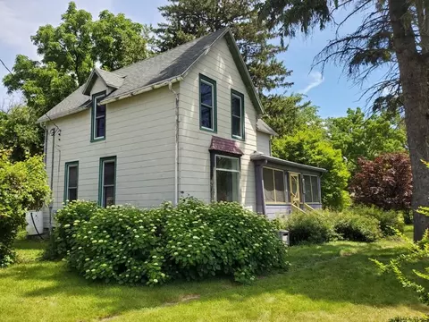 1 Head St, Edgerton, WI 53534