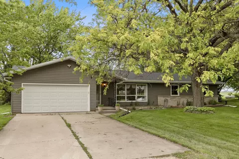 4358 Gray Rd, Deforest, WI 53532