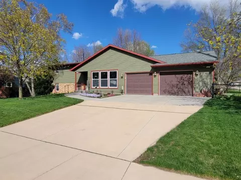 271 N Bird St, Sun Prairie, WI 53590