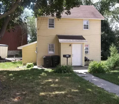 415 E South St, Stoughton, WI 53589