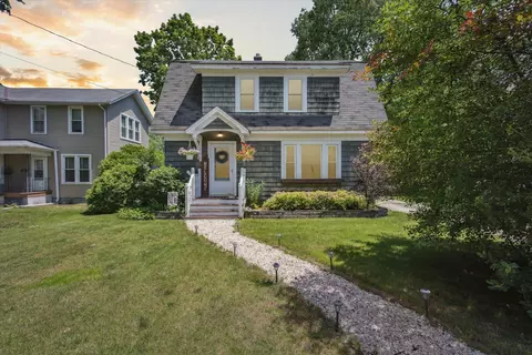 804 E 3rd Ave, Brodhead, WI 53520