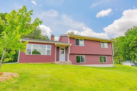 505 Yahara St, Deforest, WI 53532