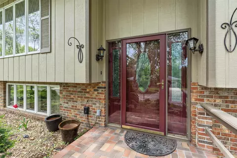 514 Valley Rd, Madison, WI 53714